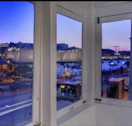Апартаменты Seafront 1 Bedroom Maisonette Калкара